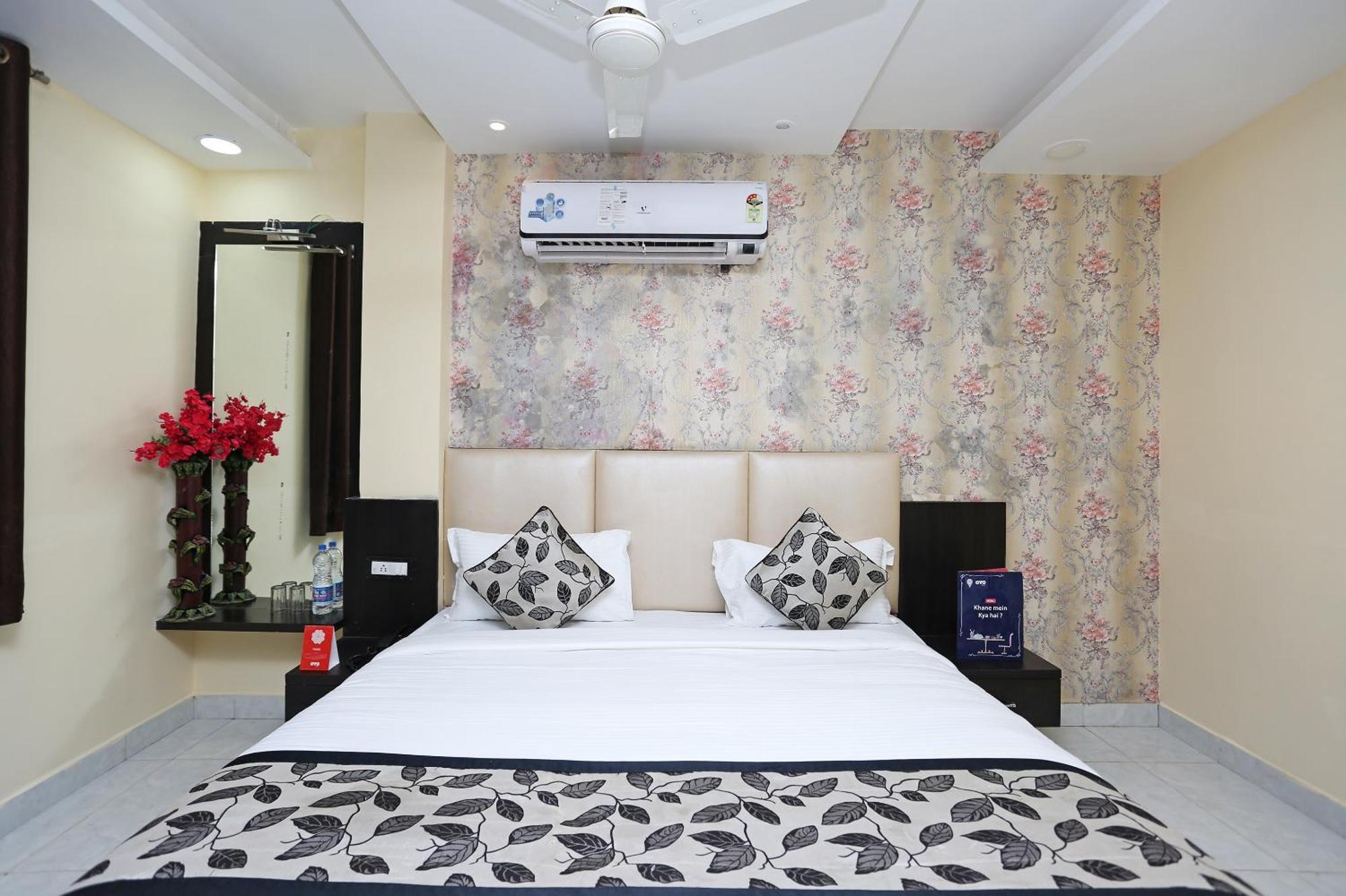 Hotel O Laxmi Privilege Inn Гвалиор Екстериор снимка